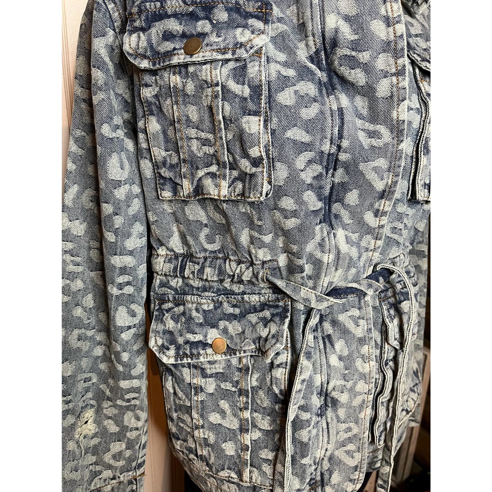 Distressed Leopard Denim Jacket - POL new!